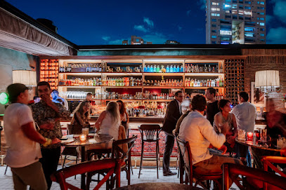 Zarzo Rooftop Bar