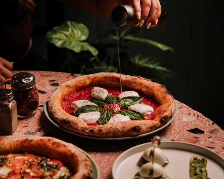 Mama’s Pizza - Image 02