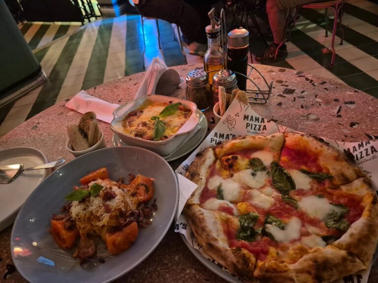Mama’s Pizza - Image 04