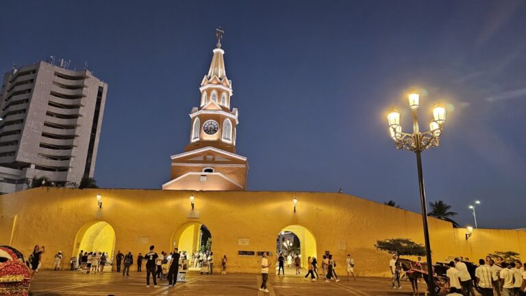 Monumento Torre del Reloj - Image 02
