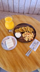 Kika cafe pastry shop - Image 01