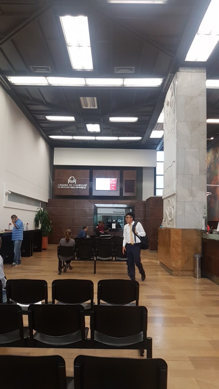 Camara de Comercio de Medellín Sede Centro - Image 04
