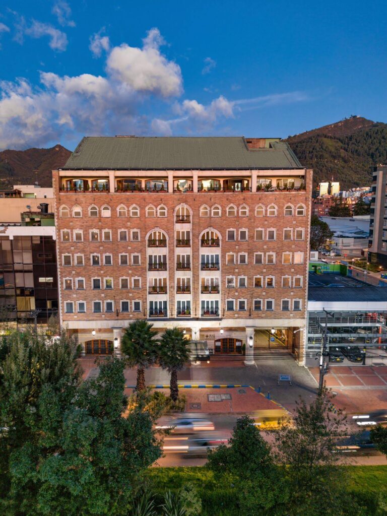 Hotel Dann Carlton Bogotá - Image 01