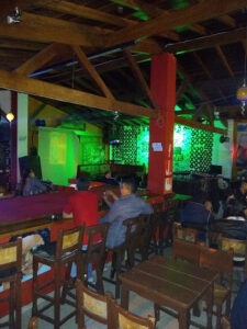 Charlot Bar Live