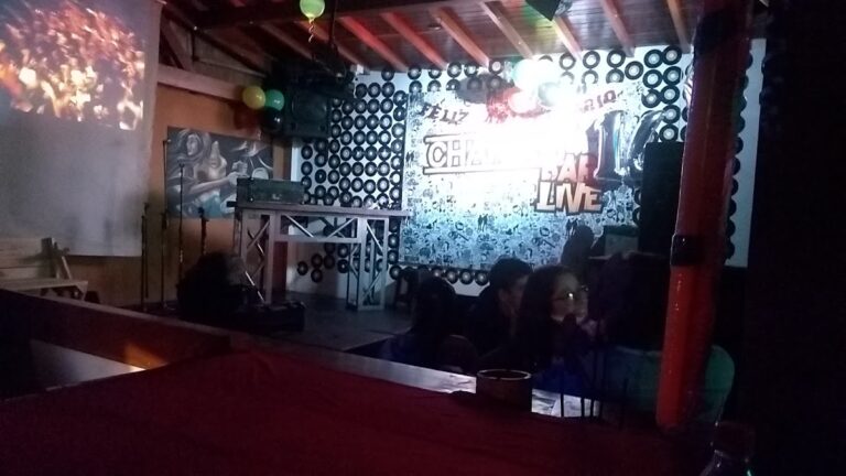 Charlot Bar Live - Image 04