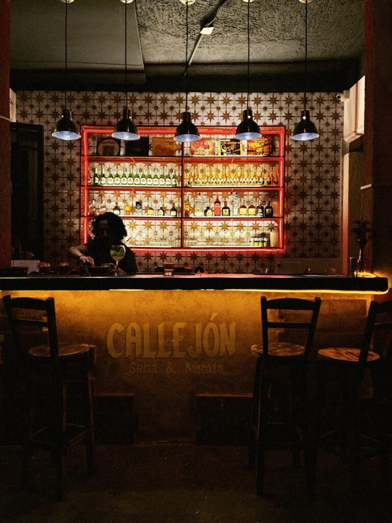 Callejón Salsa y Mecato - Image 01