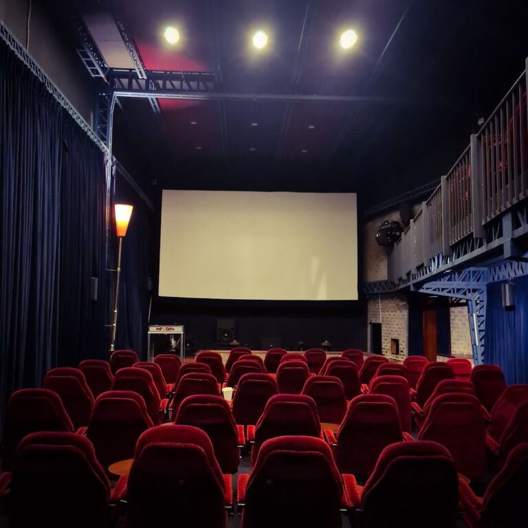 Cinema Paraíso - Image 01