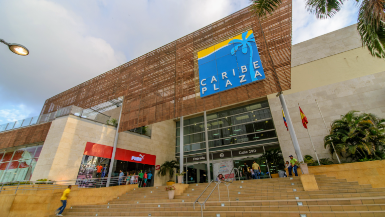 Caribe Plaza Centro Comercial - Image 01
