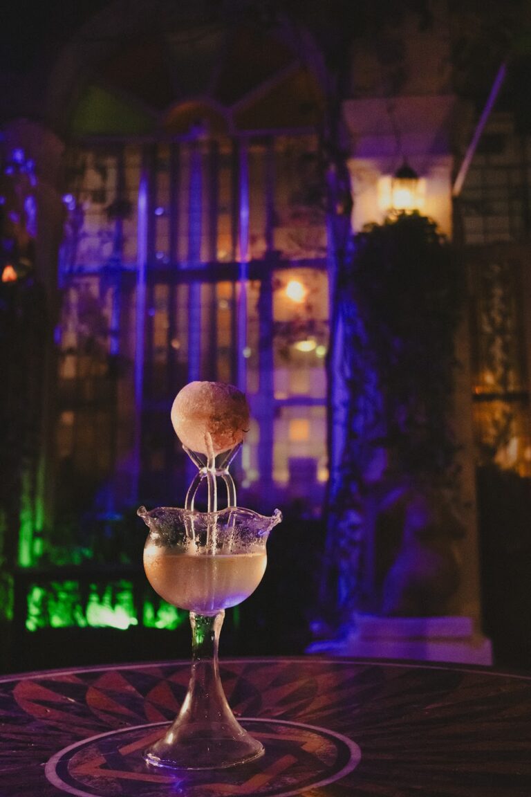 Anacrónica Bar - Image 03