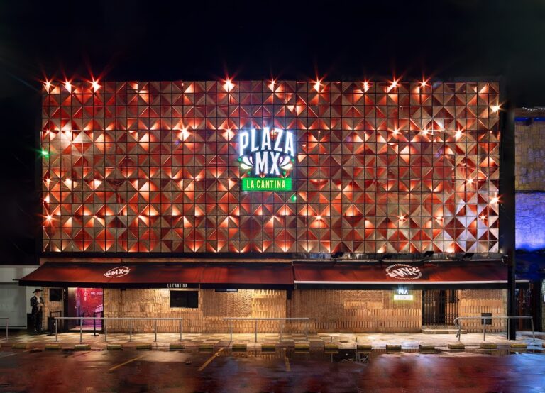 Plaza MX Cantina - Image 02
