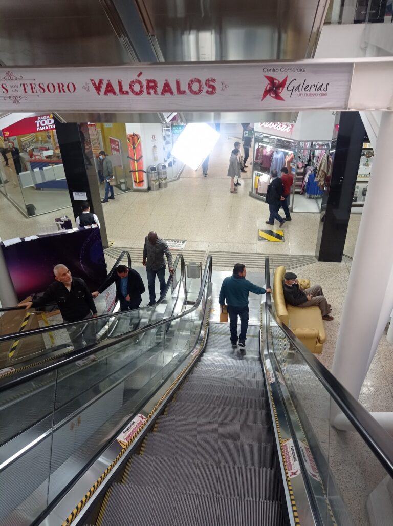 Centro Comercial Galerías - Image 04