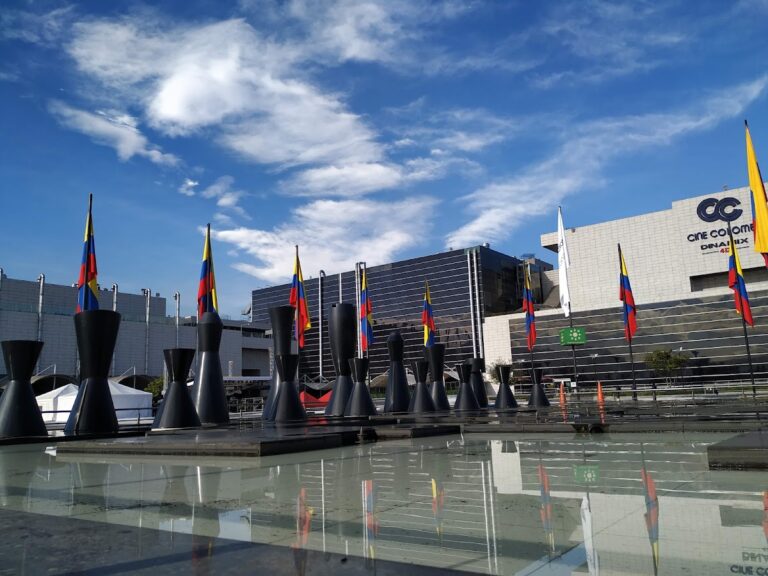 Plaza de los Alfiles - Image 02