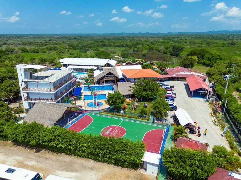 Centro recreacional Los chiricoco - Image 01