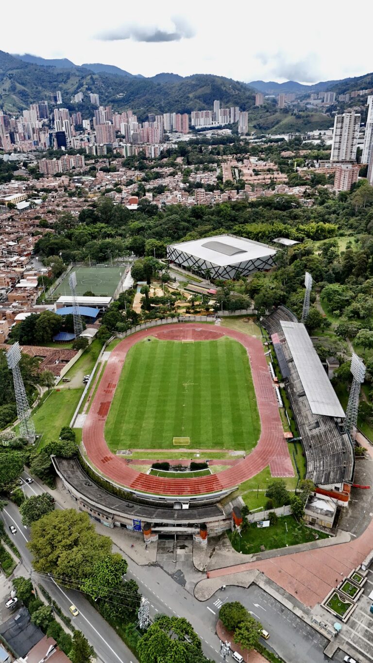 Estadio Ditaires - Image 01