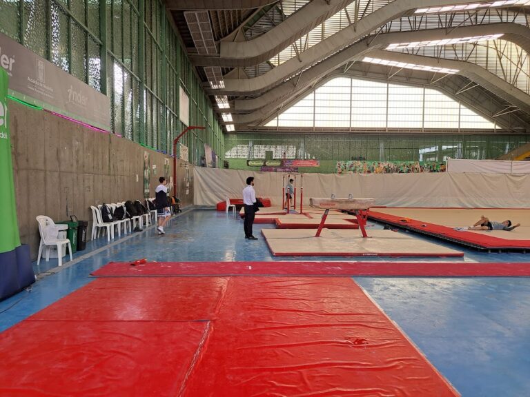 Coliseo De Gimnasia Jorge Hugo Giraldo - Image 01