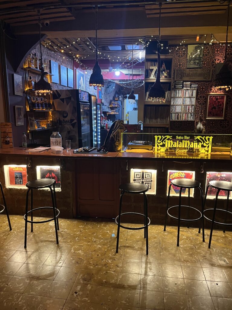 MalaMaña Salsa Bar - Image 02