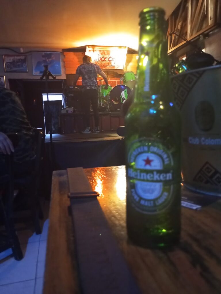 Rock City Bar - Image 03