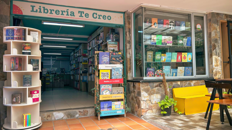 Librería Te Creo - Image 01