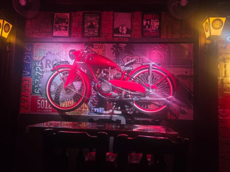 Route 66 Bar Cali - Image 04