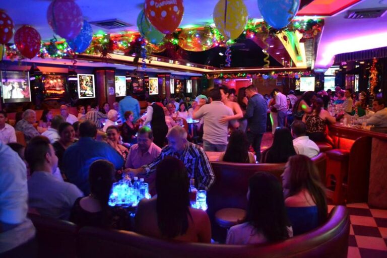 Son Caribe Grill Discoteca - Image 01