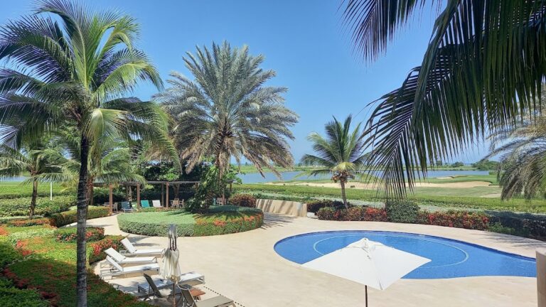 Karibana Beach Golf Condominium Cartagena - Image 02
