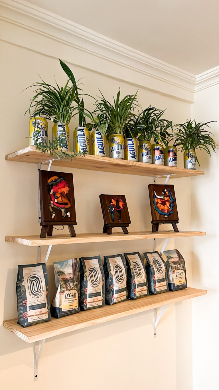 El Zaguán Café - Image 04