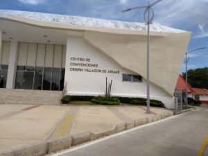 Centro de convenciones Crispín Villazón De Armas - Image 01