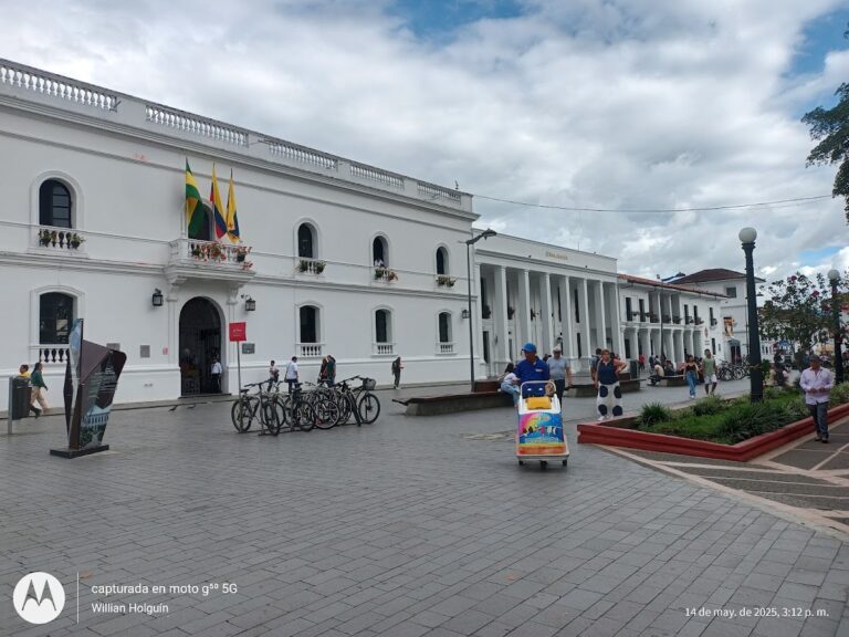 Parque Caldas - Image 03