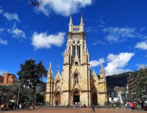 Plaza de Lourdes - Image 01