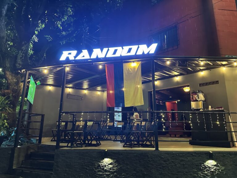 Random Bar - Image 01