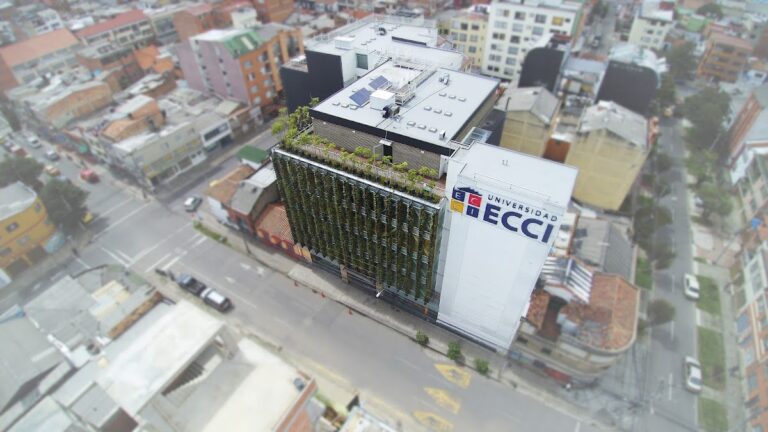 Universidad ECCI- Crisanto Luque - Image 01
