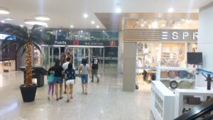 Plaza Bocagrande Centro Comercial - Image 04