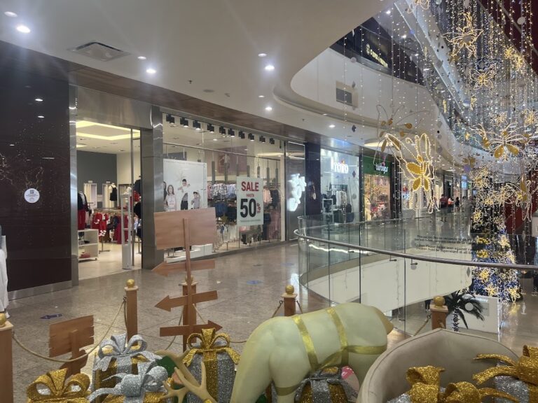Plaza Bocagrande Centro Comercial - Image 05