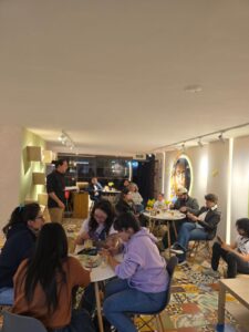 Al Margen Librería Café - Image 01
