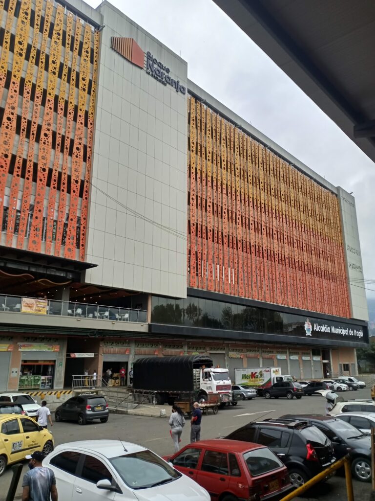 Zentraler Großhandelsmarkt von Antioquia - Bild 01