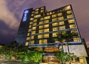 ESTELAR Parque de la 93 Hotel - Image 01