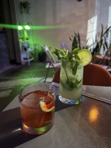 Koroto café audio bar - Image 01