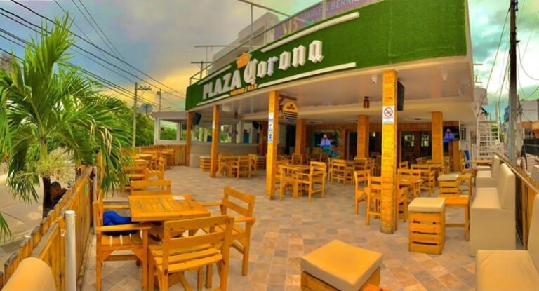 Plaza Corona Gastrobar - Image 02