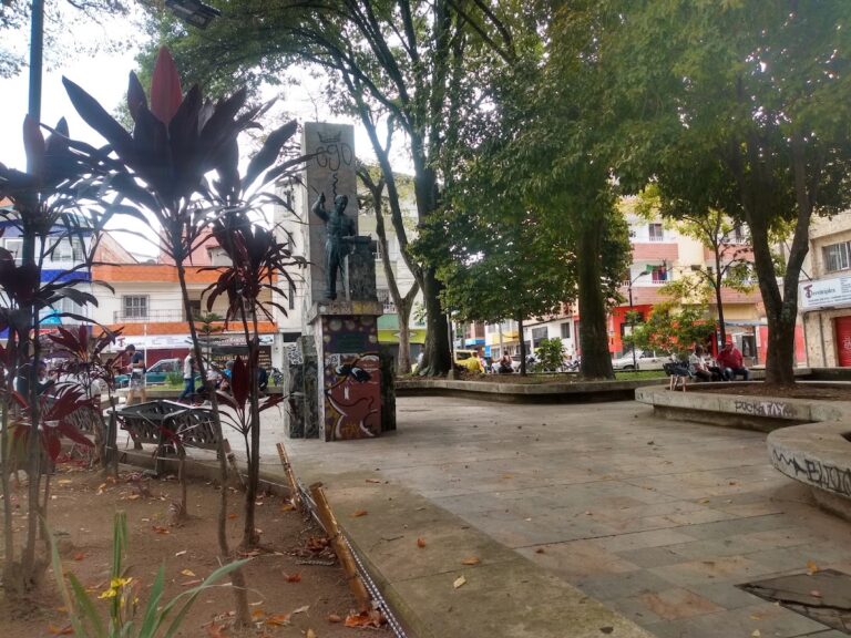 Parque Obrero Itagüí - Image 01
